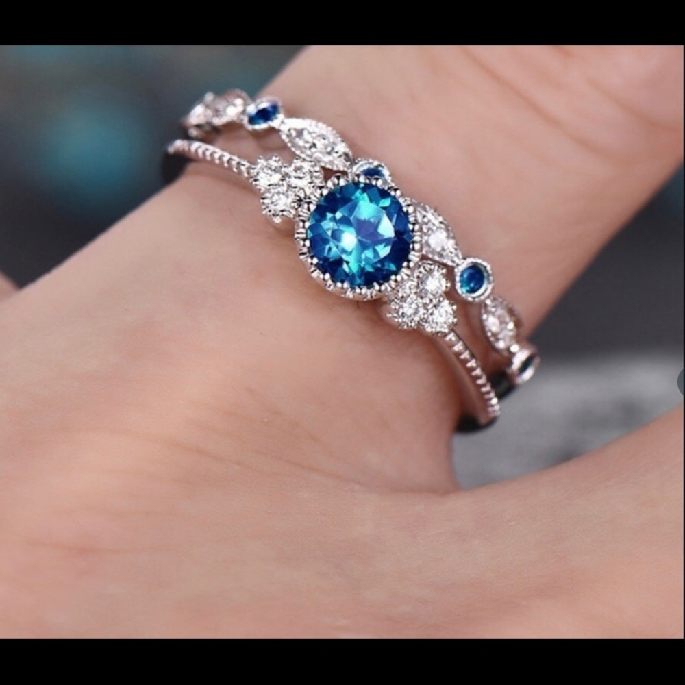 Beautiful Blue and Silver Stacked Rings. - Picture 2 of 2